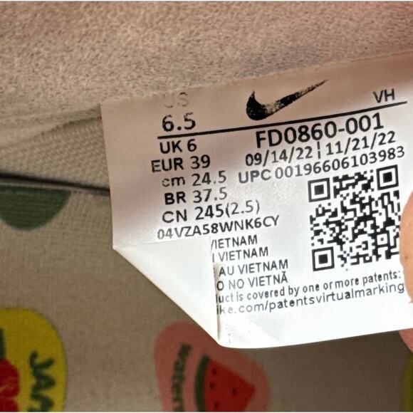 Size 6.5 - Nike Jarritos x Nike Dunk Low SB Men's Shoes - Picture 7 of 10